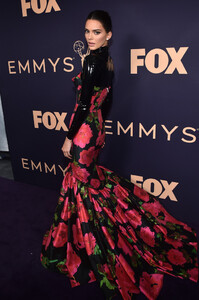 Kendall Jenner attends the 71st Emmy Awards at Microsoft Theater on September 22, 2019 in Los Angeles, California. 4.jpg