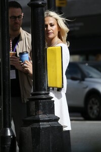         lot020919BZn image101.jpg