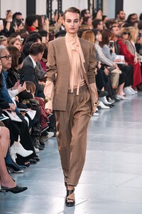 Maartje Verhoef Chloe Spring 2020 RTW PFW 1.jpg