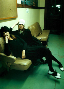 Campus_Meisel_Vogue_Italia_March_1994_02.thumb.png.b317532a6142f3ecf9f7cfad77f5f2ea.png