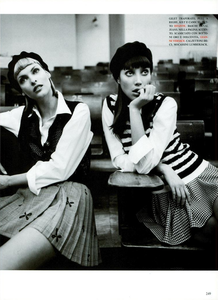 Campus_Meisel_Vogue_Italia_March_1994_04.thumb.png.b113196b5e22988eccbea6abe3583ccf.png