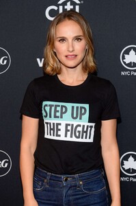 Natalie-Portman---2019-Global-Citizen-Festival_-Power-The-Movement-06.thumb.jpg.c856cca194897ce77b0410441e488ae1.jpg