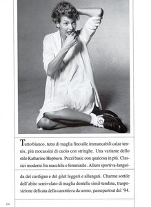 Oltre_Meisel_Vogue_Italia_March_1994_03.thumb.png.089b22dc437baab24fe940a52068f69a.png