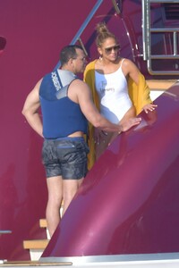 jennifer-lopez-in-a-swimsuit-on-a-yacht-in-saint-tropez-09-03-2019-17.jpg