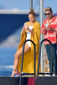 jennifer-lopez-in-a-swimsuit-on-a-yacht-in-saint-tropez-09-03-2019-2.jpg