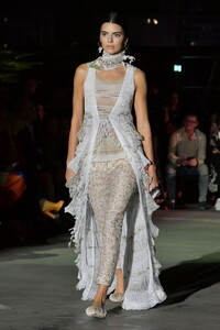 kendall-jenner-walks-missoni-show-in-milan-09-21-2019-8.jpg
