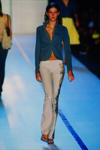 1392395578_dkny-ss-2000(1).thumb.jpg.b9c74308cc06f92d6ce32aeb15916d71.jpg