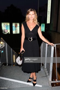 chloe-lecareux-attends-tods-x-alber-elbaz-happy-moments-at-yoyo-de-picture-id1159717865.jpg