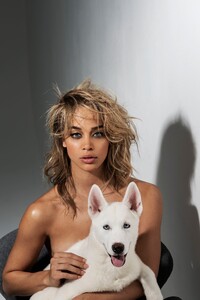 jasmine-sanders-november-december-cover-model-4.thumb.jpg.9dcef713d44c8978921b369da6f297cf.jpg