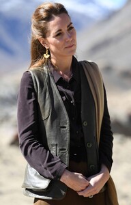 kate-middleton-visits-the-chiatibo-glacier-in-pakistan-10-16-2019-10.jpg