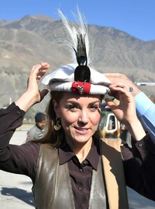kate-middleton-visits-the-chiatibo-glacier-in-pakistan-10-16-2019-12.jpg