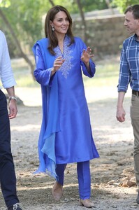 kate-middleton-visits-the-margalla-hills-national-park-in-islamabad-10-15-2019-10.jpg