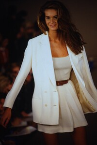 1759495262_elle-macpherson(5).thumb.jpg.be2f6b22a4f5e01688a5e8f502b6dfd6.jpg