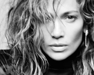 Jennifer-Lopez---GQ-Magazine-2020-04.thumb.jpg.cc0783d52e1bd689fe1b2b306b541f05.jpg
