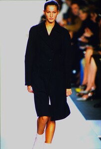 1093779619_narciso-rodriguez-fw-1999(10).thumb.jpg.4abd5216a9535b5b512be04f551c18b8.jpg