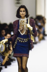 1381629496_yasmeen-ghauri(3).thumb.jpg.dc5ca542a6d888c3e10b7efc288cae4f.jpg