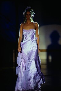 1459703880_versace-hc-fw-1993(8).thumb.jpg.5ed8747d7626d91b320f471110dca9de.jpg