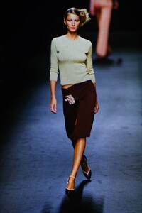 1704301764_gisele-runway-mix(17).thumb.jpg.96438fd09ac0ef86917e4926b1018a03.jpg