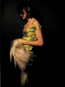 Eleganza_Borthwick_Vogue_Italia_September_1995_10.thumb.jpg.c9a8f0d253cd3f7c5e48bc4b5fb1cca7.jpg