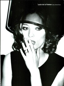 Loxit_Vogue_Italia_Septmber_1995_12.thumb.jpg.20116895ff3f78aba7ed40840f39e01a.jpg