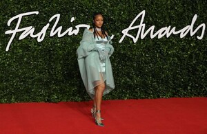 Rihanna---Fashion-Awards-2019-in-London-17.jpg