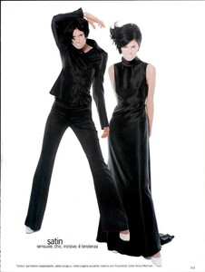 Solo_Nero_Vogue_Italia_September_1995_02.thumb.jpg.47ae962ade8a54638c5b5ce6efb212a6.jpg