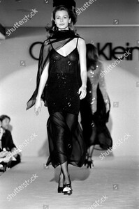 calvin-klein-collection-fall-1992-ready-to-wear-fashion-show-new-york-shutterstock-editorial-10453643hg.jpg