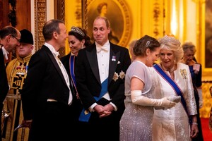 kate-middleton-evening-reception-for-members-of-the-diplomatic-corps-in-london-12-11-2019-3.jpg