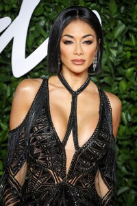 nicole-scherzinger-fashion-awards-2019-red-carpet-in-london-10.jpg