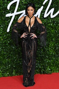 nicole-scherzinger-fashion-awards-2019-red-carpet-in-london-4.jpg