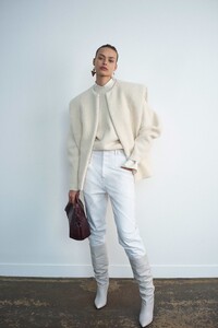 00001-Isabel-Marant-Pre-Fall-2020-credit-Bibi-Borthwick.thumb.jpg.ba968c661e1069e775778aab5048727d.jpg