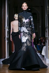 Maartje Verhoef Valentino Spring 2020 Couture 2.jpg