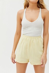 Urban Outfitters_01.01.2020_17_33_038.jpg
