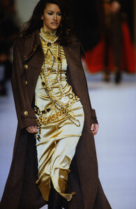 119449520_chanel-fw-1992(1).thumb.jpg.fb58b73c23cf32447b0dc90a96d3acd3.jpg