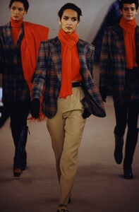 1267039970_calvin-klein-fw-1990(4).thumb.jpg.a30ef5870e319401348d7998b5867095.jpg