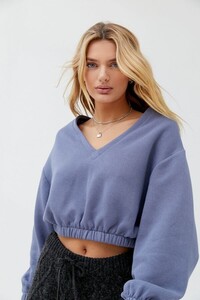 Urban Outfitters_01.01.2020_17_33_077.jpg