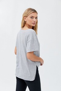 Urban Outfitters_01.01.2020_17_33_050.jpg
