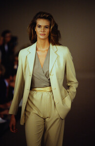 252623573_calvin-klein-ss-1991(3).thumb.jpg.f969c037cc2b05e722e60c7ceecfce85.jpg