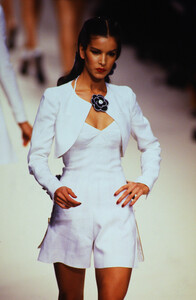 280413330_chanel-ss-1995(4).thumb.jpg.92819a0f1dee912436492fac1ccf6c07.jpg