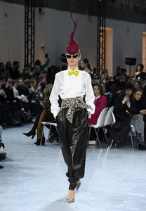 674352403_AlexandreVauthierRunwayParisFashionWeekCfWm-0VUO0nx.thumb.jpg.7be63cf13ba999e94e09be3d4a4f7394.jpg
