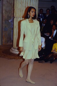 758720856_anne-klein-ss-1990(1).thumb.jpg.53b39436097ae14698100b96b3ee8f51.jpg