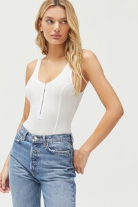 Urban Outfitters_01.01.2020_17_33_083.jpg