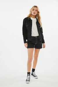 Urban Outfitters_01.01.2020_17_33_030.jpg