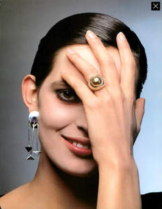 Gemelli_Vogue_Italia_September_1986_Speciale_06.thumb.png.8fb17a0930765e6f4379e491640bb3d1.png