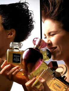 Profumarsi_Gemelli_Vogue_Italia_June_1985_08.thumb.png.bfddb05e35d8403e5dea0ec14382f5ce.png