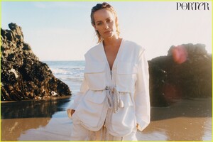 amber-valletta-porter-january-2020-03.jpg