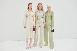 backstage-defile-jacquemus-automne-hiver-2020-2021-paris-coulisses-25.thumb.jpg.61af35c5e6a3c63be3d0020bd877573a.jpg