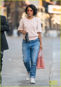 kerry-washington-says-netflix-version-of-american-son-honors-the-play-03.thumb.jpg.3d21562ba3b2ef1dd43ce9924e6e1aa2.jpg