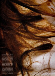 Vogue Italia (March 2004, Couture Supplement) - Quintessence - 009.jpg