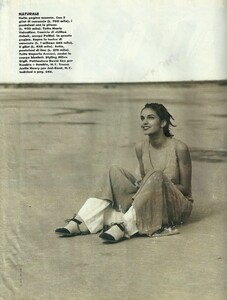 elle italia 03 1994 (7).jpg